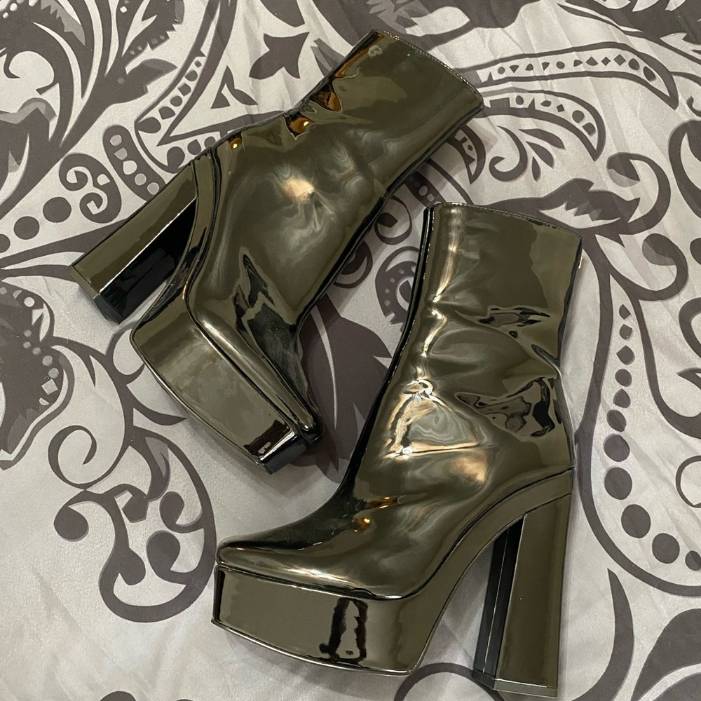 Guess Platform Booties - Picture 7 of 7